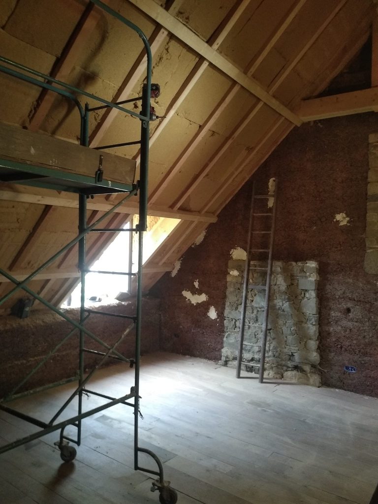 Chantier d'isolation intérieure rapide et facile dans le Cotentin